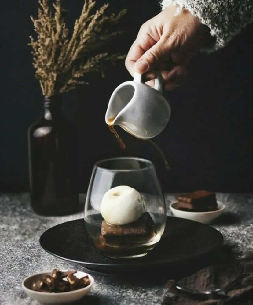 What is the difference between espresso and affogato?