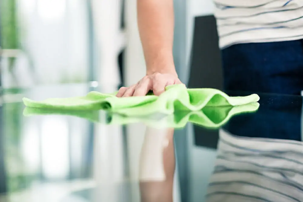 Should you wash cleaning cloths?