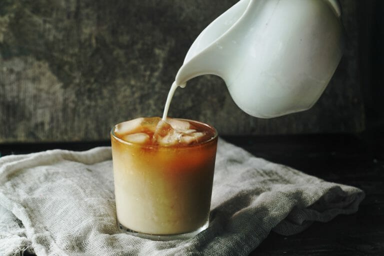 Best Creamer For Iced Coffee: Liquid, starbucks & Caramel Macchiato￼