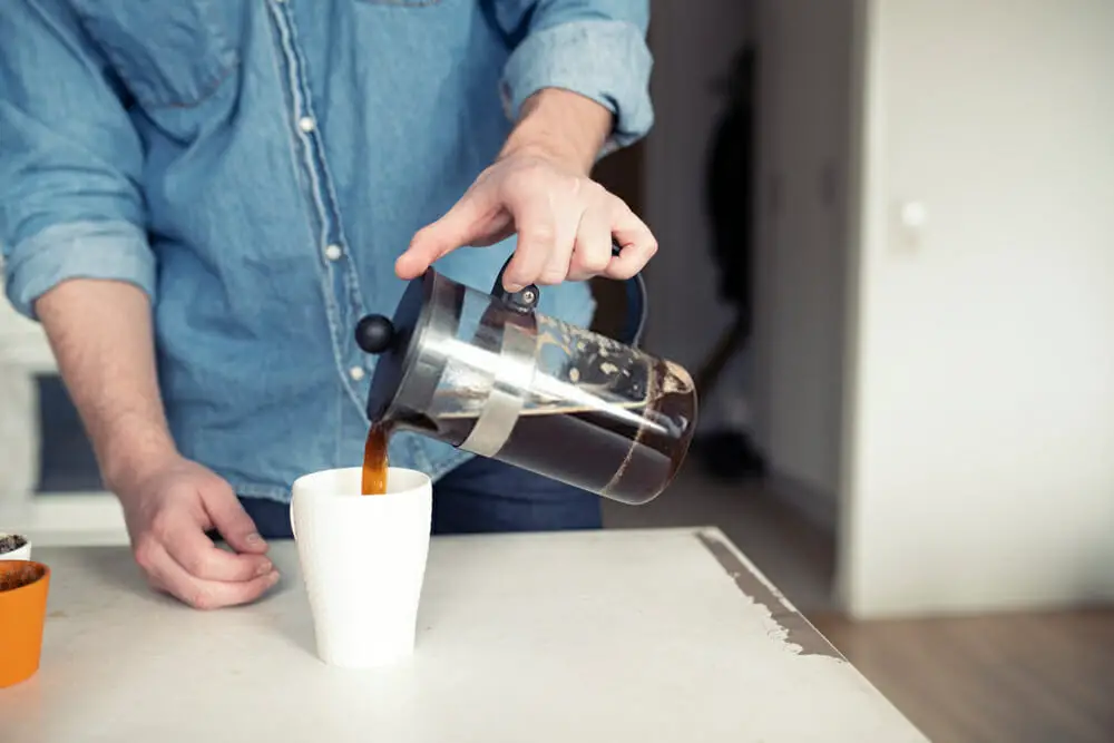 Does coffee get stronger the longer it steeps?